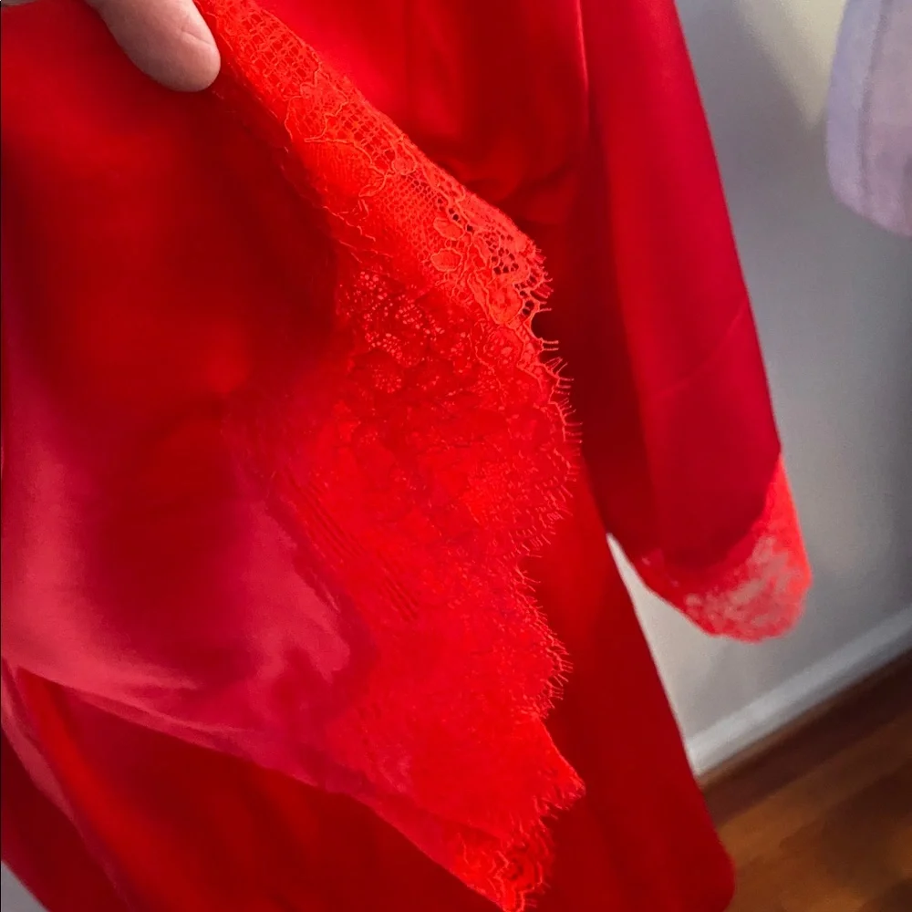 Soma brand Red CXL robe no flaws - Picture 7 of 11